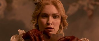 Movie still from “Abraham Lincoln: Vampire Hunter” (2012), directed by Timur Bekmambetov – A person wearing gloves; Close Up shot, Low angle