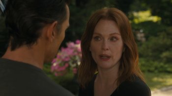 Movie still from “After the Wedding” (2019), directed by Bart Freundlich – A man and a woman talking to each other; Close Up shot, Over the shoulder angle