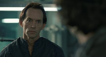 Movie still from “Aliens” (1986), directed by James Cameron – Close Up shot, Over the shoulder angle