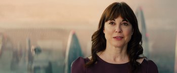 Movie still from “Allegiant” (2016), directed by Robert Schwentke – A person wearing a purple shirt; Close Up shot, Over the shoulder angle