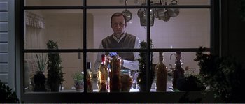 Movie still from “American Beauty” (1999), directed by Sam Mendes – Medium shot, Low angle