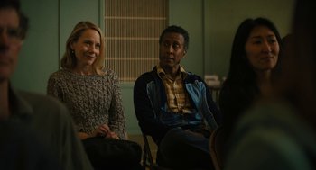 Movie still from “Beautiful Boy” (2018), directed by Felix van Groeningen – A man and a woman are sitting in a circle; Medium shot, Over the shoulder angle