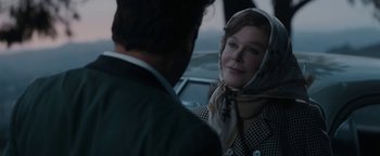 Movie still from “Being the Ricardos” (2021), directed by Aaron Sorkin – A man and a woman are talking in a car; Close Up shot, Over the shoulder angle