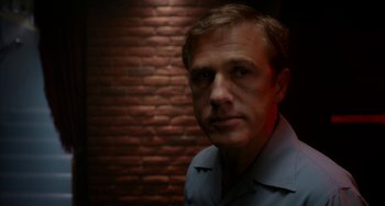 Movie still from “Big Eyes” (2014), directed by Tim Burton – A person wearing a blue shirt; Close Up shot, Low angle