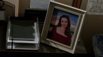 Movie still from “Daddy's Home” (2015), directed by Sean Anders – A picture of a woman in a white frame; Extreme Close Up shot, High angle