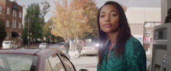 Movie still from “Game Night” (2018), directed by John Francis Daley – Medium shot, Over the shoulder angle