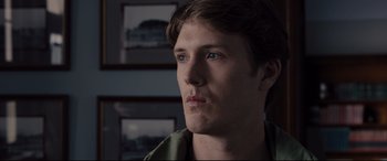 Movie still from “Glass” (2019), directed by M. Night Shyamalan – A person looking at the camera; Close Up shot, Over the shoulder angle