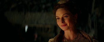 Movie still from “Hercules” (2014), directed by Brett Ratner – A person wearing a crown; Close Up shot, Over the shoulder angle