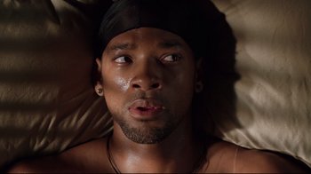 Movie still from “I, Robot” (2004), directed by Alex Proyas – A person laying in a bed; Close Up shot, Overhead angle