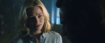Movie still from “I, Frankenstein” (2014), directed by Stuart Beattie – A woman is looking at a man in a room; Close Up shot, Over the shoulder angle