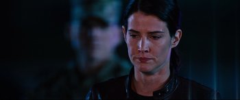 Movie still from “Jack Reacher: Never Go Back” (2016), directed by Edward Zwick – A person wearing a leather jacket; Close Up shot, Over the shoulder angle