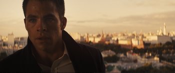 Movie still from “Jack Ryan: Shadow Recruit” (2014), directed by Kenneth Branagh – A person wearing a jacket; Close Up shot, Low angle