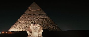 Movie still from “Jumper” (2008), directed by Doug Liman – The sphinx is in front of the great pyramid of gizeh at night; Extreme Wide shot, Low angle