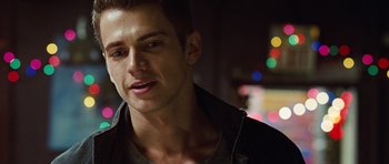 Movie still from “Jumper” (2008), directed by Doug Liman – A person wearing a jacket; Close Up shot, Over the shoulder angle