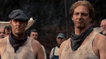 Movie still from “Kill the Irishman” (2011), directed by Jonathan Hensleigh – A group of men standing next to each other; Close Up shot, Low angle