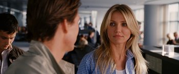Movie still from “Knight and Day” (2010), directed by James Mangold – A woman and a man are talking to each other; Close Up shot, Over the shoulder angle