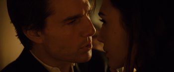 Movie still from “Knight and Day” (2010), directed by James Mangold – Two people face to face; Close Up shot, Over the shoulder angle