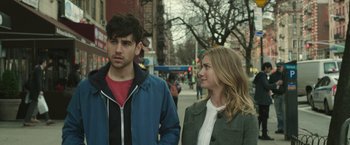 Movie still from “Life Itself” (2018), directed by Dan Fogelman – A man and a woman standing next to each other on the sidewalk; Close Up shot, Over the shoulder angle