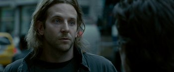 Movie still from “Limitless” (2011), directed by Neil Burger – A person with long hair; Close Up shot, Over the shoulder angle