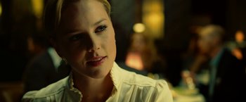 Movie still from “Limitless” (2011), directed by Neil Burger – A person wearing a white shirt; Close Up shot, Over the shoulder angle