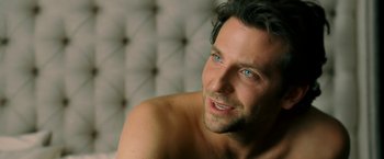 Movie still from “Limitless” (2011), directed by Neil Burger – A person with blue eyes; Close Up shot, Over the shoulder angle