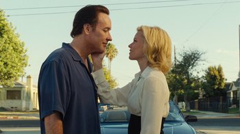 Movie still from “Love & Mercy” (2014), directed by Bill Pohlad – A man and a woman standing next to each other on a street; Close Up shot, Low angle