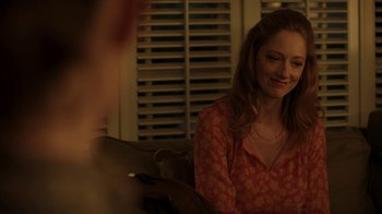 Movie still from “Men, Women & Children” (2014), directed by Jason Reitman – A woman sitting in front of another woman; Medium shot, Over the shoulder angle