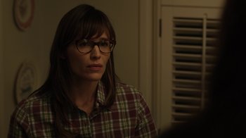 Movie still from “Men, Women & Children” (2014), directed by Jason Reitman – A woman wearing glasses and a plaid shirt; Close Up shot, Over the shoulder angle
