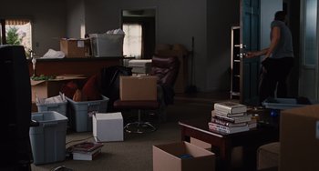 Movie still from “Love & Other Drugs” (2010), directed by Edward Zwick – Wide shot, High angle