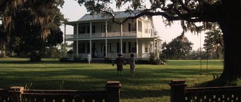 Movie still from “Forrest Gump” (1994), directed by Robert Zemeckis – Extreme Wide shot, Low angle