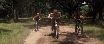 Movie still from “Forrest Gump” (1994), directed by Robert Zemeckis – Wide shot, Low angle