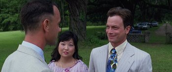 Movie still from “Forrest Gump” (1994), directed by Robert Zemeckis – Close Up shot, Over the shoulder angle