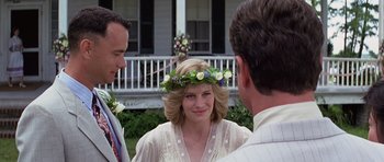 Movie still from “Forrest Gump” (1994), directed by Robert Zemeckis – Close Up shot, Over the shoulder angle