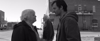 Movie still from “Nebraska” (2013), directed by Alexander Payne – A man and a woman talking to each other outside; Close Up shot, Over the shoulder angle