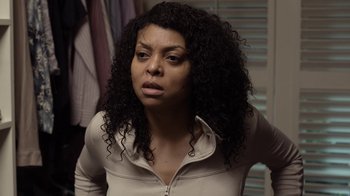 Movie still from “No Good Deed” (2014), directed by Sam Miller – A person with curly black hair; Close Up shot, Over the shoulder angle