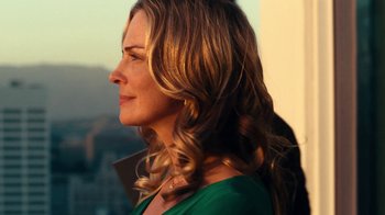 Movie still from “Roman J. Israel, Esq.” (2017), directed by Dan Gilroy – A person wearing a green shirt; Close Up shot, Low angle