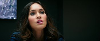 Movie still from “Teenage Mutant Ninja Turtles: Out of the Shadows” (2016), directed by Dave Green – A person with long brown hair; Close Up shot, Overhead angle