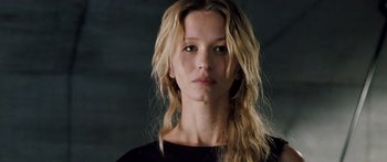 Movie still from “Pandorum” (2009), directed by Christian Alvart – A person with long hair; Close Up shot, Low angle