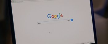 Movie still from “Personal Shopper” (2016), directed by Olivier Assayas – A computer screen showing a google search page; Extreme Close Up shot, Low angle