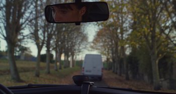 Movie still from “Petite Maman” (2021), directed by Céline Sciamma – Close Up shot, Over the shoulder angle