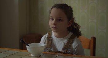 Movie still from “Petite Maman” (2021), directed by Céline Sciamma – Close Up shot, Over the shoulder angle