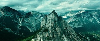 Movie still from “Point Break” (2015), directed by Ericson Core – Extreme Wide shot, High angle