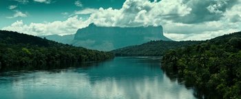 Movie still from “Point Break” (2015), directed by Ericson Core – Extreme Wide shot, High angle