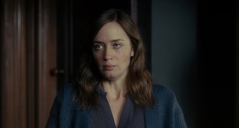 Movie still from “The Girl on the Train” (2016), directed by Tate Taylor – A person with long hair; Close Up shot, Over the shoulder angle