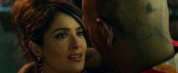 Movie still from “The Hitman's Bodyguard” (2017), directed by Patrick Hughes – A man and a woman face to face in front of a mirror; Close Up shot, Over the shoulder angle
