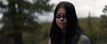 Movie still from “Prey” (2022), directed by Dan Trachtenberg – Close Up shot, Over the shoulder angle