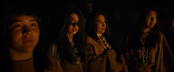 Movie still from “Prey” (2022), directed by Dan Trachtenberg – Close Up shot, Over the shoulder angle