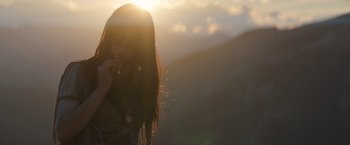 Movie still from “Prey” (2022), directed by Dan Trachtenberg – Medium shot, Low angle