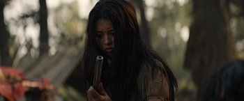 Movie still from “Prey” (2022), directed by Dan Trachtenberg – Close Up shot, Over the shoulder angle