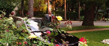 Movie still from “Rampart” (2011), directed by Oren Moverman – Wide shot, Low angle